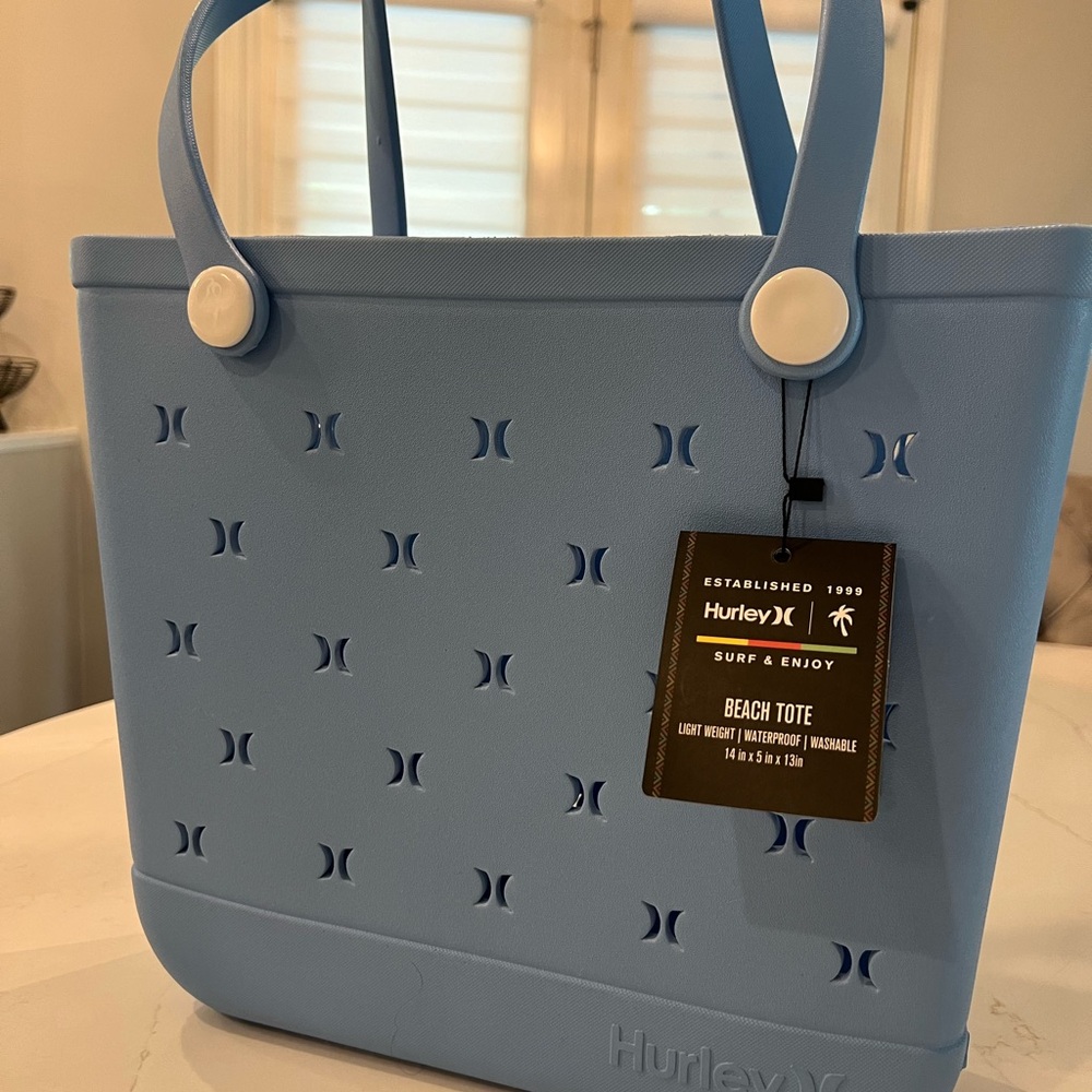 Hurley Beach Tote Bag Color Blue Size 14 in x5 in x 13  in.  NEW